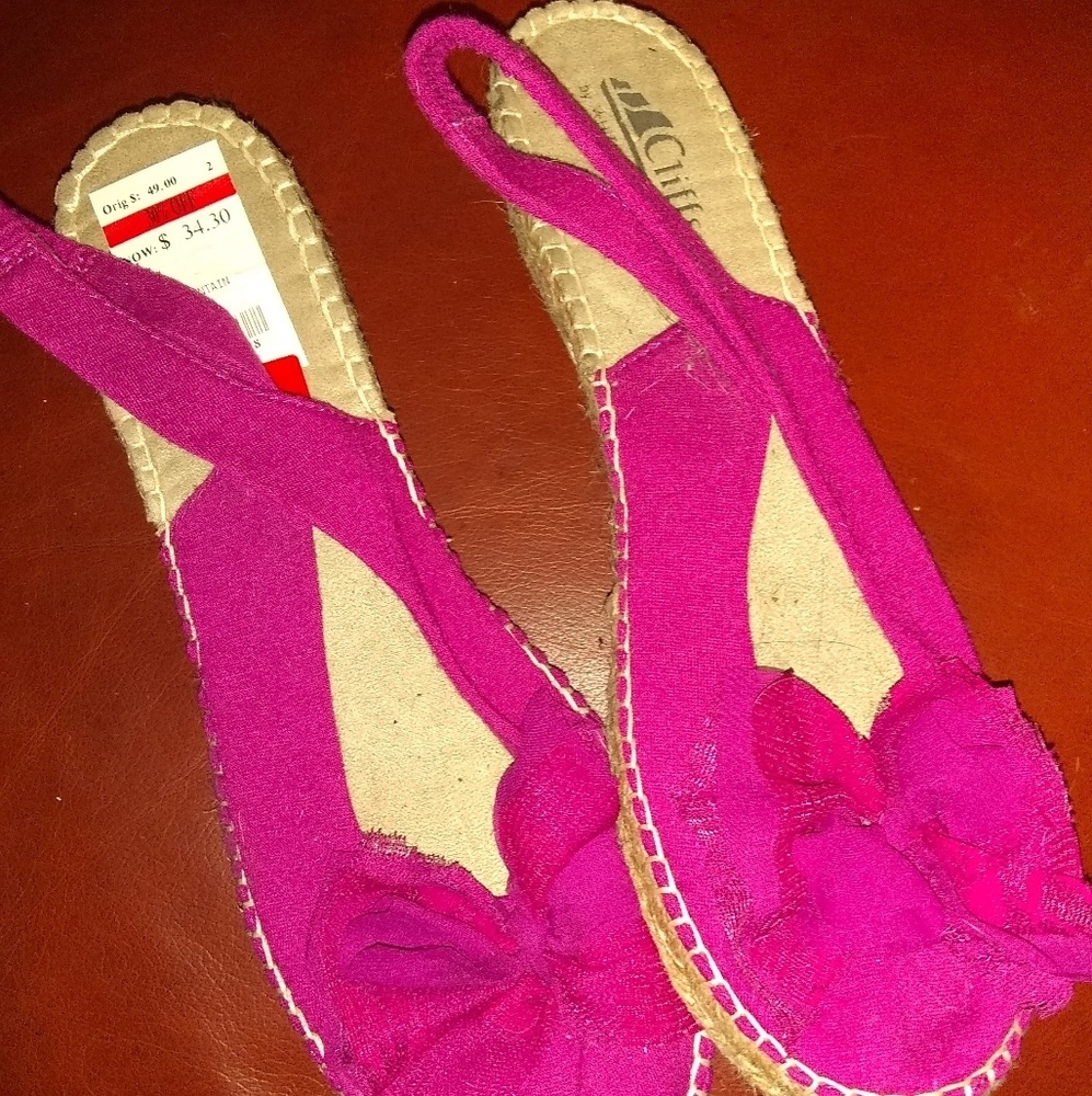 Cliffs by White Mountain Camelot